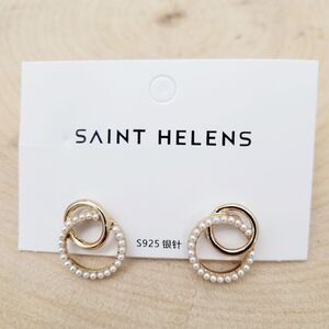 Brand New Saint Helens Gold Tone Pearls Earrings